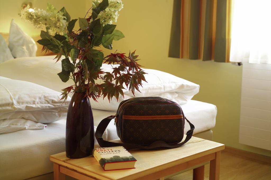 Hotel & Restaurant Ragginger Attersee Nussdorf am Attersee Room photo