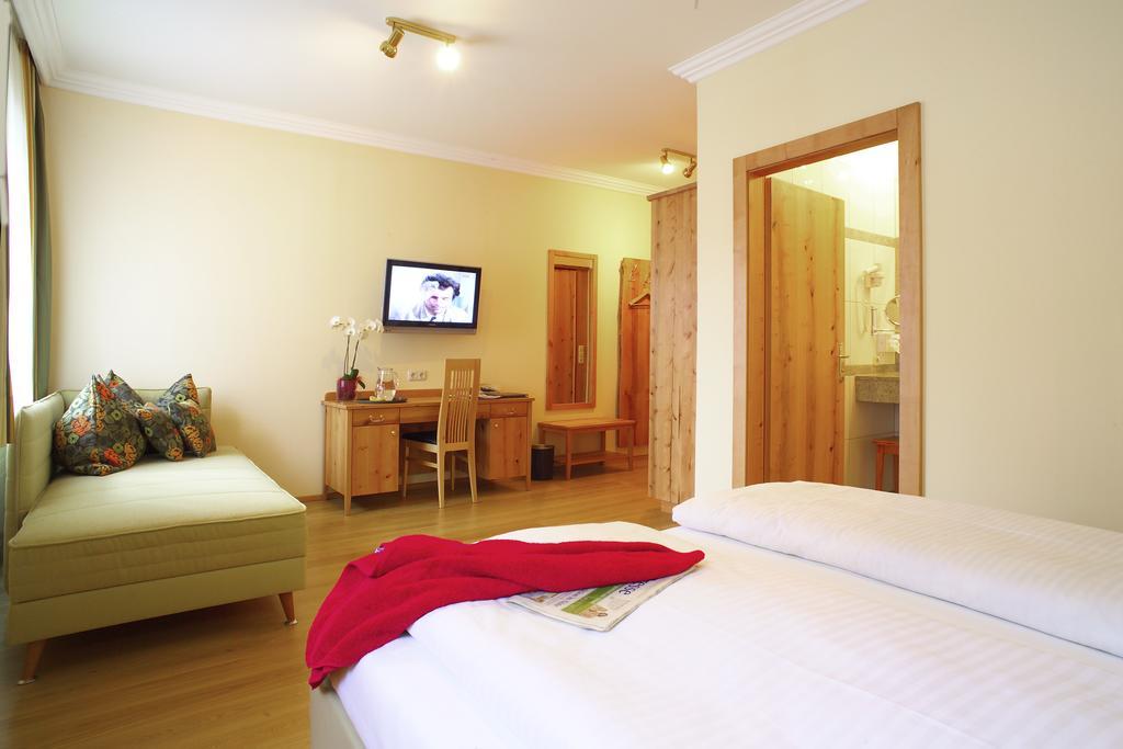 Hotel & Restaurant Ragginger Attersee Nussdorf am Attersee Room photo
